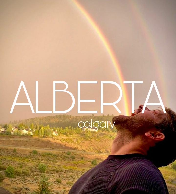 referência a ter uma experiência homossexual. Essa foto foi tirada em Calgary, cidade de Alberta - província do Canadá. Como sabemos? O arco-íris duplo foi notificado nessa cidade no dia 29 de agosto de 2020, mesmo dia que o Misha postou a foto. Mas isso todo mundo já sabia. +