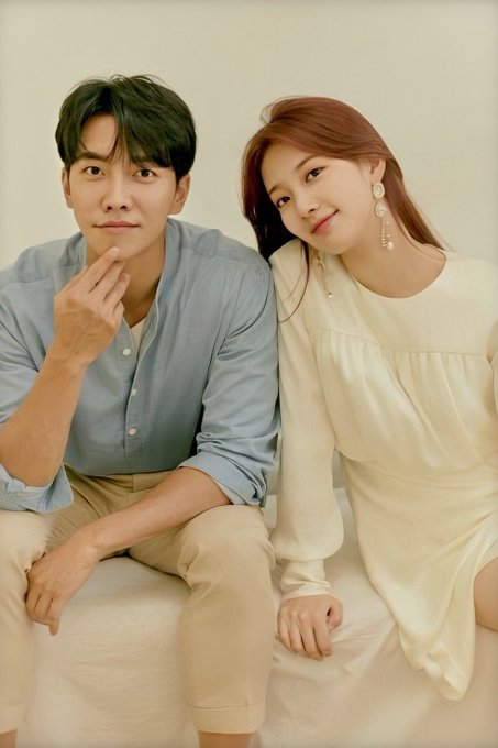 yuvinXhan's tweet photo. Let's agree that best partner to Suzy is Lee Seunggi https://t.co/O6AgoNvR1U
