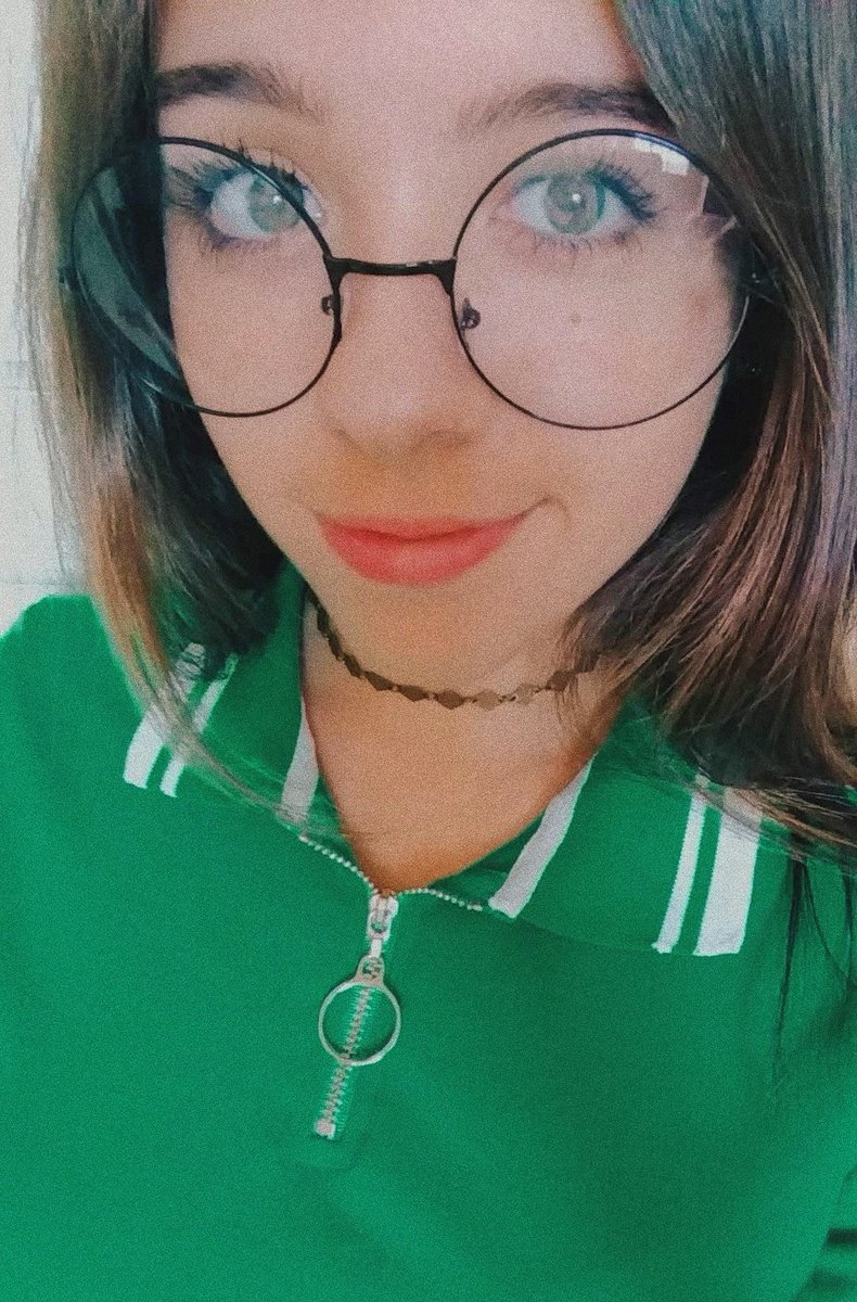 Ambds99's tweet photo. Vai, o sorriso tá parecido...

#KeiysSelcaDay https://t.co/wNFCun94HP