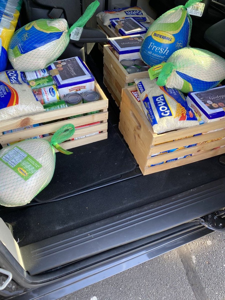 CompassYouth's tweet photo. COMPASS in the Community. Today our team was out in the community delivering all the “fixings” for a delicious Thanksgiving Dinner. #COMPASSinthecommunity #COMPASSPeacebuildeers #Thanksgiving2020 https://t.co/bGvdQ7mOLr