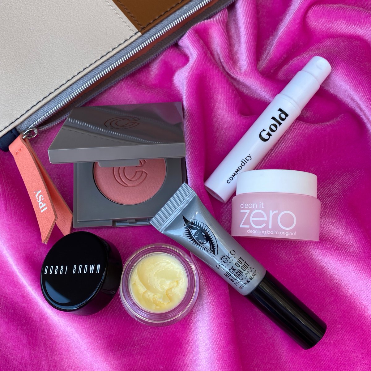 IPSY's tweet photo. Quick! What’s your first pick? (It’s the @complexculturebeauty blush for me.) #IPSY #IPSYBePresent https://t.co/rnvghilPWt