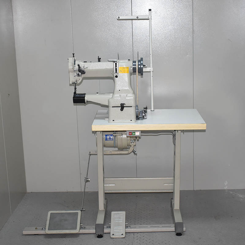 zuolongmachine's tweet image. 8B Cylinder Bed single needle compound feed leather lockstitch industrial sewing machine will be perfect for all your project needs. #automaticbuttonattachingmachine #computerizedpatternsewingmachine