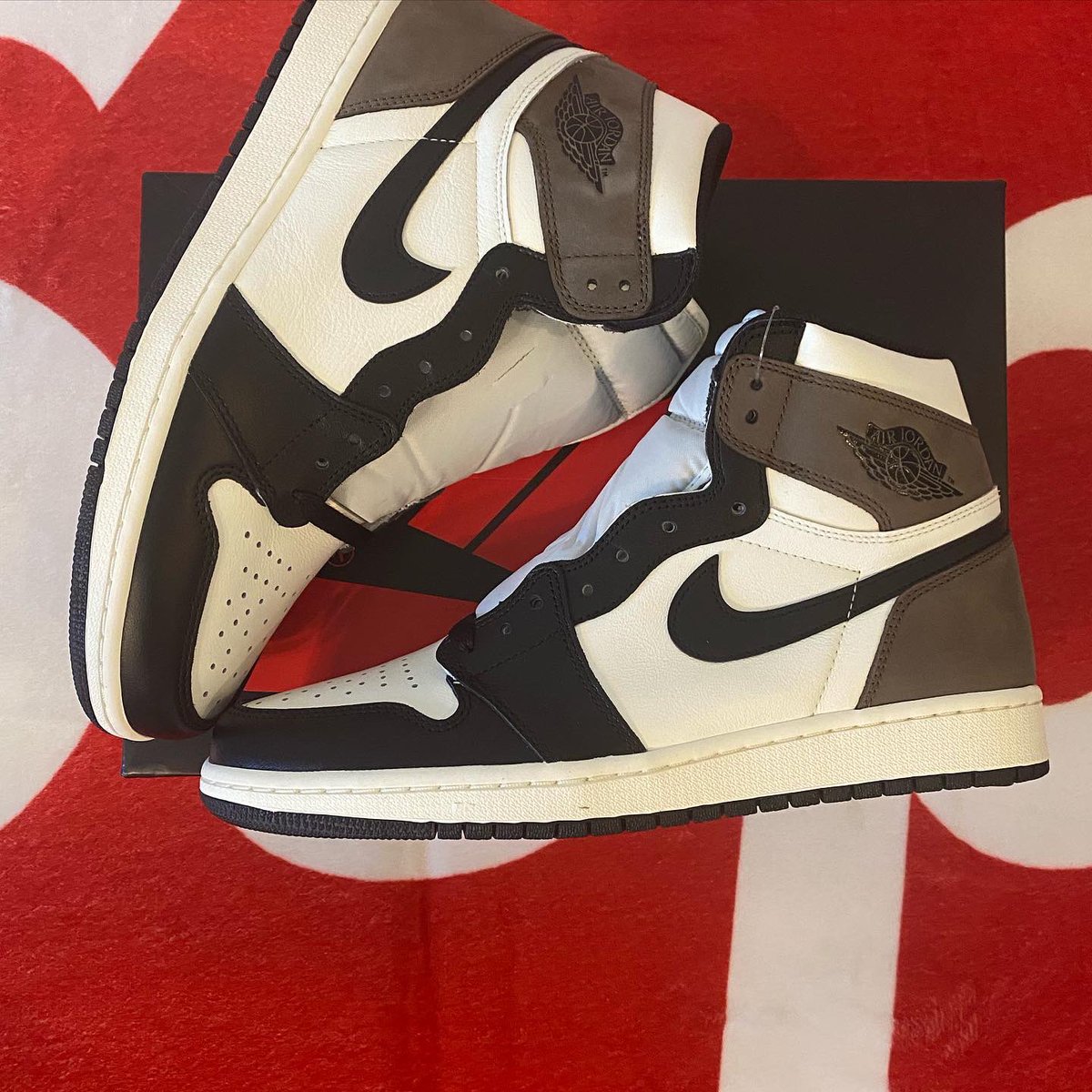 Overratedplug's tweet image. Air Jordan 1 Retro Dark Mocha 🔥📦

#OverRated | Discount available at checkout for all Jordan merchandise!