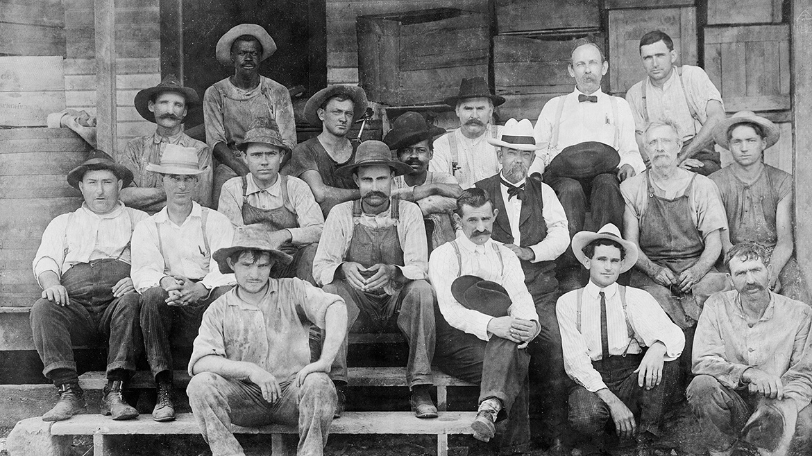 SouthernGroupFL's tweet photo. The winter months are a perfect time for a nice glass of whiskey!
#southern #influencefirm client @breakthrubevFL takes a look inside the distillery creating the world's best-selling whiskey: Jack Daniels!
Learn more @ https://t.co/UO7hvoEXQW https://t.co/8zgTwyJZm7