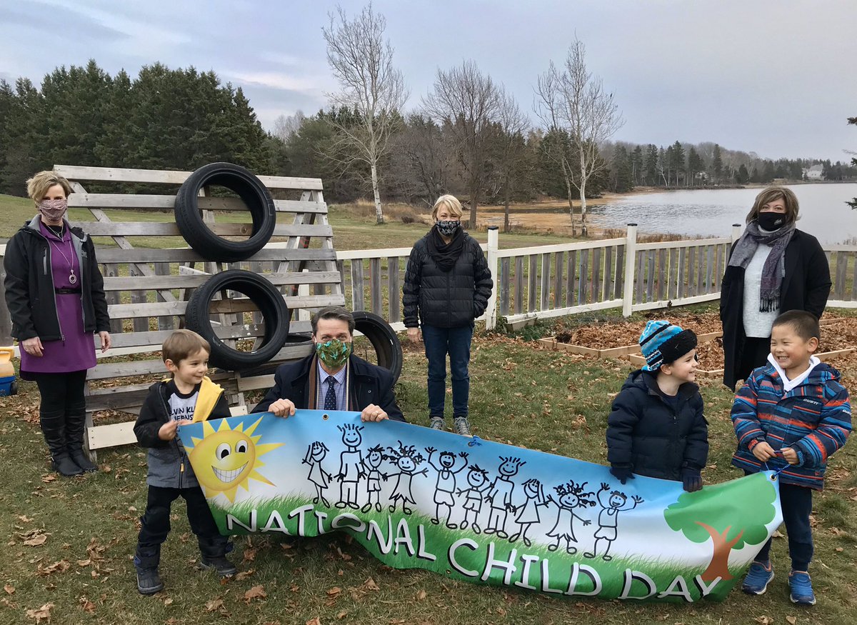 EducationPEI's tweet photo. Happy National Child Day! 💙Our children deserve the best start in life and we must all work together to ensure they are safe and supported as they learn and grow. Thanks to Stepping Stone, a newly-designated EYC, for the visit today! #NationalChildDay #SeenAndHeard  @ECDAofPEI https://t.co/xvqZwmNlhC