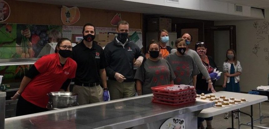 Bearcat_Cafe's tweet photo. Happy Thanksgiving Bearcats! We enjoyed serving you all dinner today. Enjoy your break and take some time to relax, be thankful, and most importantly stay safe! We are excited to see you back Nov. 30th! https://t.co/K1XScAw2Rh