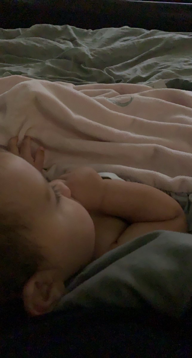 CMaerosmith's tweet photo. @grav3yardgirl my daughter loves watching you !!! This is the most still I have seen her ever !! This is just too cute not to share lol https://t.co/9CFBE0UUdO