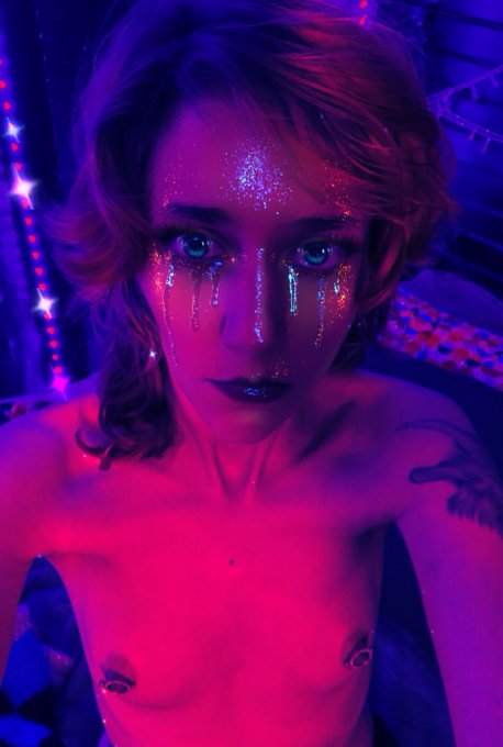 Sometimes ya just need to cry glitter... https://t.co/5kkqSWZvw3<a href="/tag/queer"class="tags"><span>#queer</span></a><a href="/tag/abdl"class="tags"><span>#abdl</span></a><a href="/tag/enby"class="tags"><span>#enby</span></a>