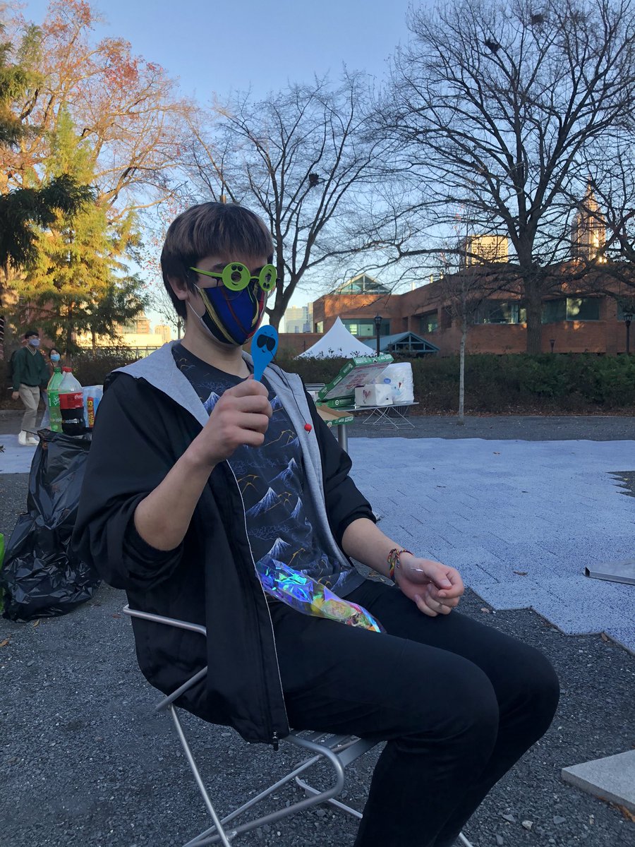 SPSgatech's tweet image. Need to keep the attention of physics majors for a few hours? Buy them children’s party favors from Walmart! Anyways - Happy end of the semester Boys we did it we did physics!!