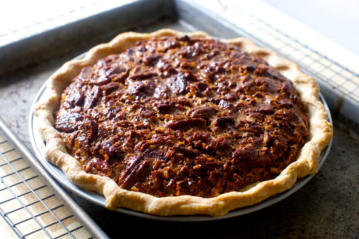 smittenkitchen's tweet image. Six simple tips to send your (corn syrup-free) pecan pie game into the stratosphere, because just-goo-enough pecan pie would never cut it around here. bit.ly/3kP6C1H