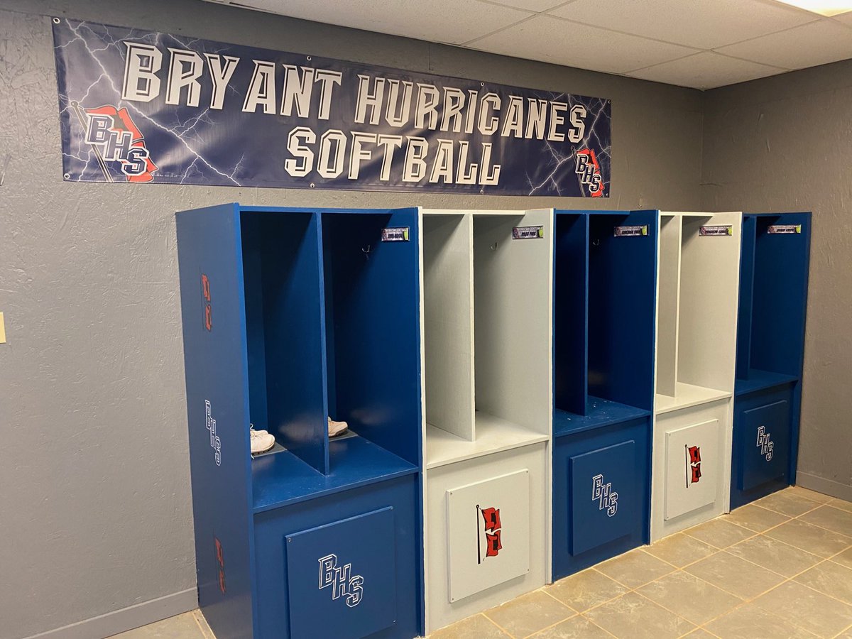 GC_Image's tweet photo. New Banners for @ALMABRYSOFTBALL Locker Room!!  We appreciate them and proud to have them continue as part of the GCI Family!! Big thanks to @Coach__Fulton  #schoolpride #tradition #custombranding #banners https://t.co/FW3ePNvFsJ
