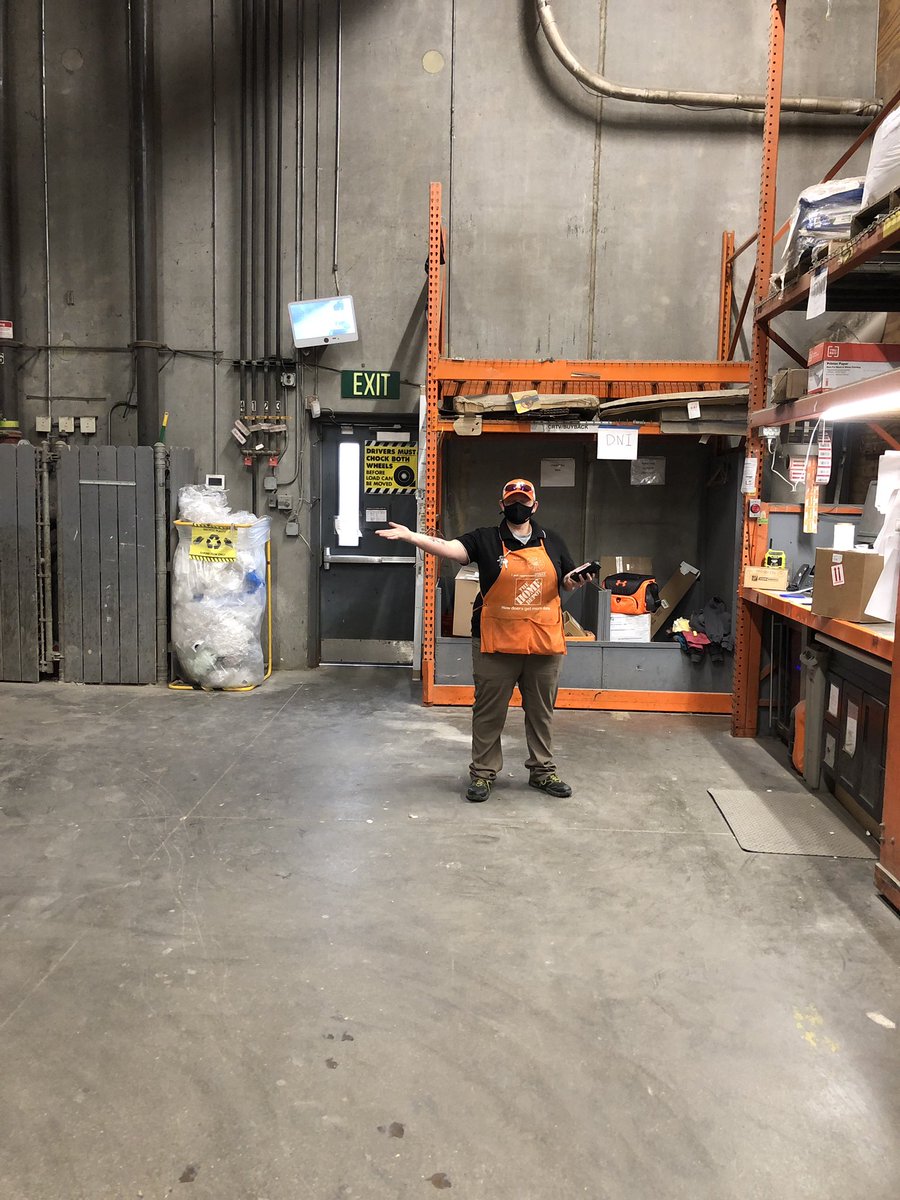 The West Allis Home Depot tweet media