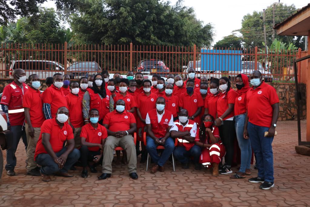 UgandaRedCross's tweet photo. With support from @ICRCUganda today a team of 40 National Society RCATs (Response Action Team) was trained and deployed to support Kampala emergency response operations. #EPR #SaferAccess #IHL #Dissemination #IFRCPrinciples #Elections2020 #Preparedness @Oklwanga @pokot17 https://t.co/LEa2ng7jb9