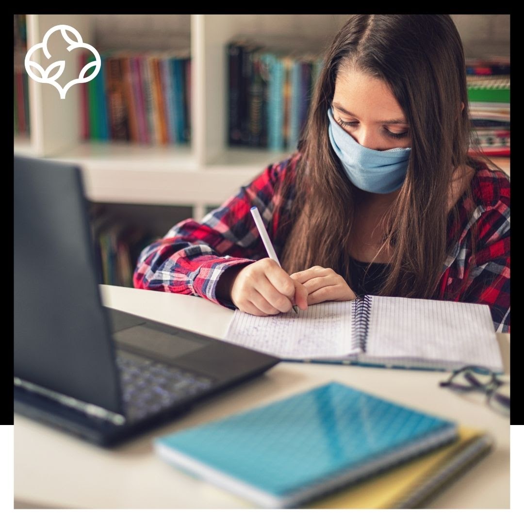 leavemarkapp's tweet photo. When the pandemic forced schools to shift to online learning with little warning, teachers got creative and used social media like Facebook and TikTok to connect and share lessons.

However, this trend is raising a lot of privacy issues.

Read more: https://t.co/m35ZdMBkIG https://t.co/PpMzoeYPSz