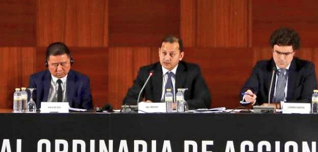 Since 1996, the n° of shares needed to attend was NINE (9).Quite affordable for small shareholders (like me, I own 11). Which meant usually 200-250 people in attendance.Lim is changing the minimum n° of shares to THREE THOUSAND FIVE HUNDRED AND NINETY EIGHT (3,598).(5/6)