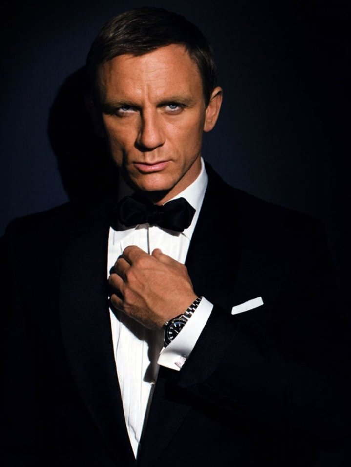 Enter Daniel Craig. Brooding, unconvincingly alcoholic (maybe convincingly, but if Craig's Bond is an alcoholic then alcoholism looks dope as fuck). He's got one more film in the chamber, but so far Craig has claimed 90 lives.