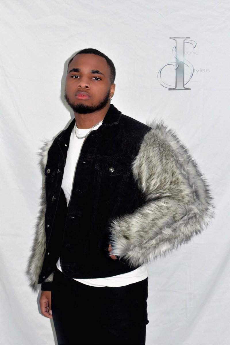TheIconicStyles's tweet photo. Introducing the Alpha Male Jacket.
Item drops on November 28! https://t.co/cM5mn6o5Fs