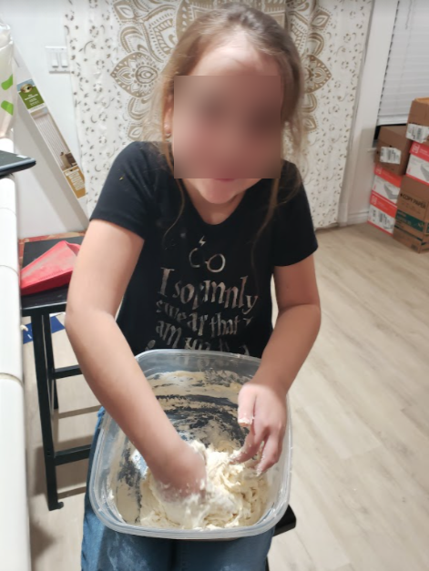 mr_kogas_class's tweet image. Here at @RioSTEAMSchool: where there's a will, there's a way🥖🍞

Thanks again to La Unica Panaderia in Santa Paula for sponsoring our bread baking project that allowed my 2nd Gr Ss to bake bread at home!  Great exp for the whole family!

#rioschools @shivaaanip #getdatbread