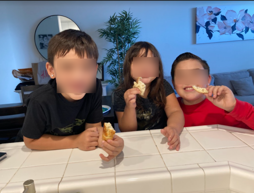 mr_kogas_class's tweet image. Here at @RioSTEAMSchool: where there's a will, there's a way🥖🍞

Thanks again to La Unica Panaderia in Santa Paula for sponsoring our bread baking project that allowed my 2nd Gr Ss to bake bread at home!  Great exp for the whole family!

#rioschools @shivaaanip #getdatbread