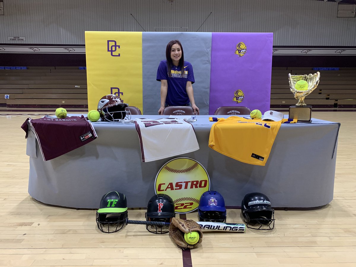 Ap19Adriana's tweet photo. Mel Castro from Ralls TX (18U Ruthless) signing with Dodge City College! Told the coaches they will be receiving a STUD 💪🏽🥎 &amp; I ain’t lying the kid can play! Extremely proud of you kid!! #On2TheNextLevel #RallsHigh #Ruthless18U #ApAthletics https://t.co/fS2FTyagD8