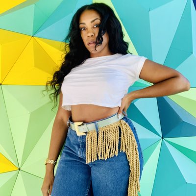 SabrinaBoyett's tweet photo. #NewProfilePic https://t.co/DmaNqNhMIK