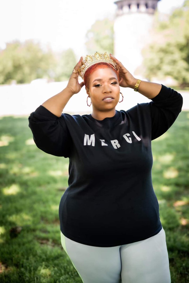 realmonicole's tweet photo. My first OFFICIAL project, #BUTTASBABY is dropping Dec. 11‼️‼️‼️This Ep is a long time coming yall ☺️ Pre-orders are available on #iTunes and #AmazonMusic and will be available on ALL platforms soon 🤞🏾
Thank y’all for all the support 🙌🏽🙌🏽❤️❤️👑
#monicole #buttasbaby #queenish https://t.co/nv40tmqDiP