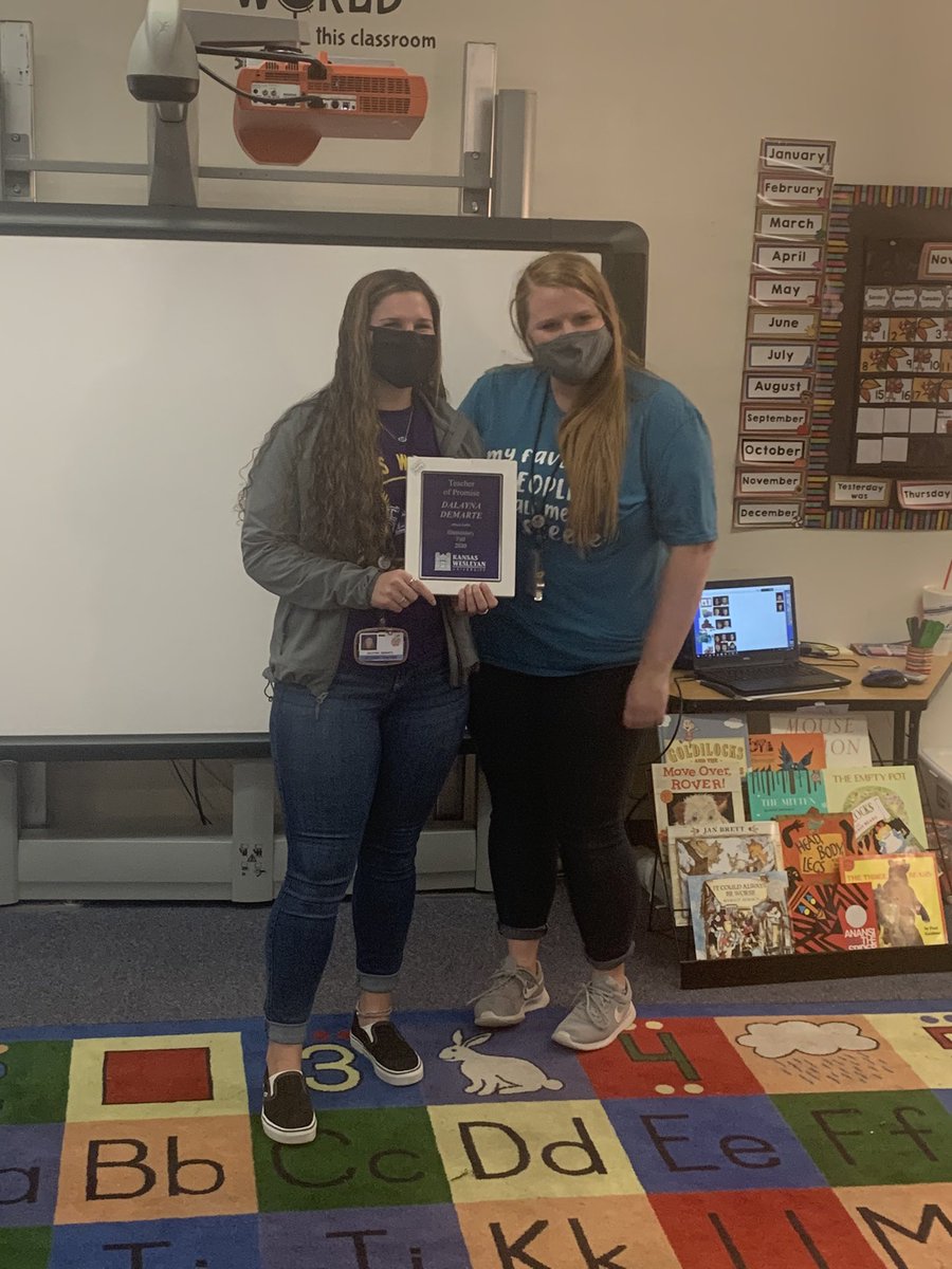 WeAreCottonwood's tweet photo. Congrats to @CW_Steele’s student teacher Miss DeMarte on her Teacher of Promise Award! #Why305 #CWCommunity https://t.co/CzBM3bBaVS
