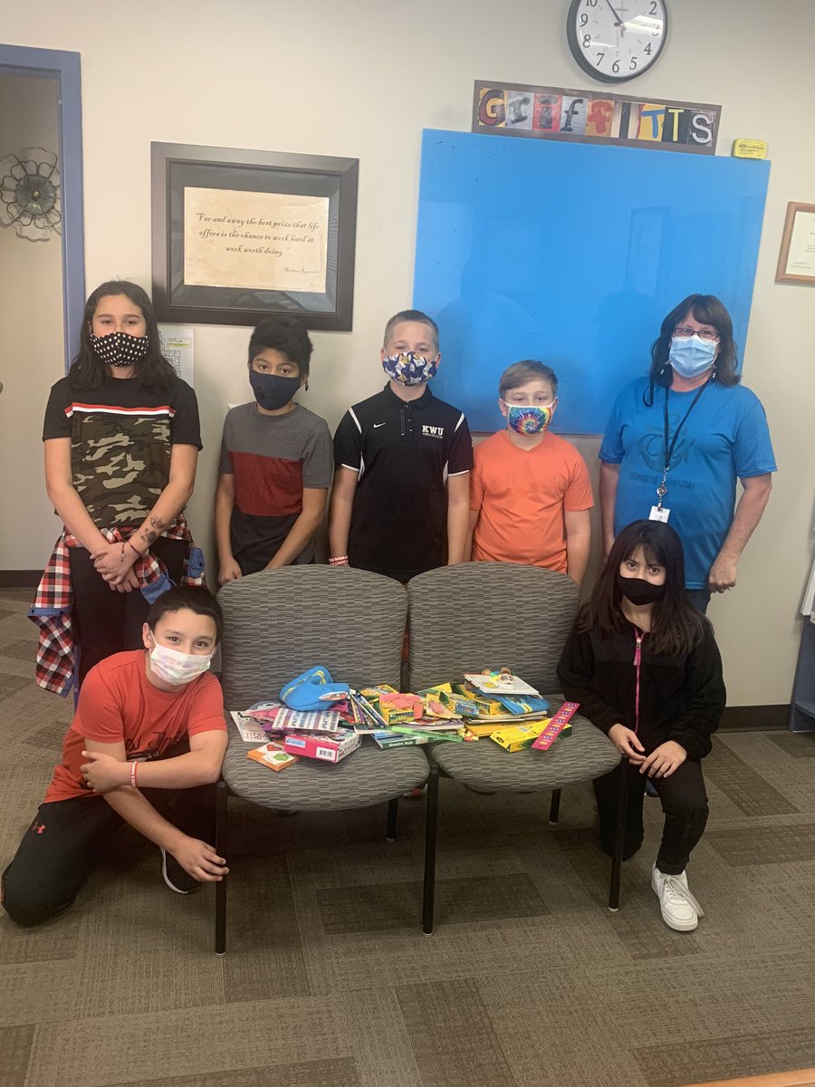WeAreCottonwood's tweet photo. Amazing things done by this group of 5th graders! They used their Coyote Cash to buy things for Kindergarten students in our building! #CWCommunity #Why305 https://t.co/q4zM6PAnd8