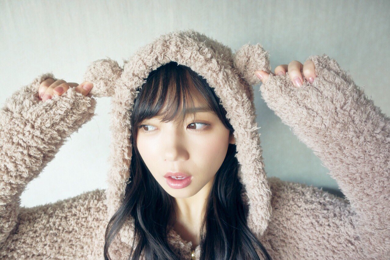 日向坂46 齊藤京子1st写真集「とっておきの恋人」発売中！【公式