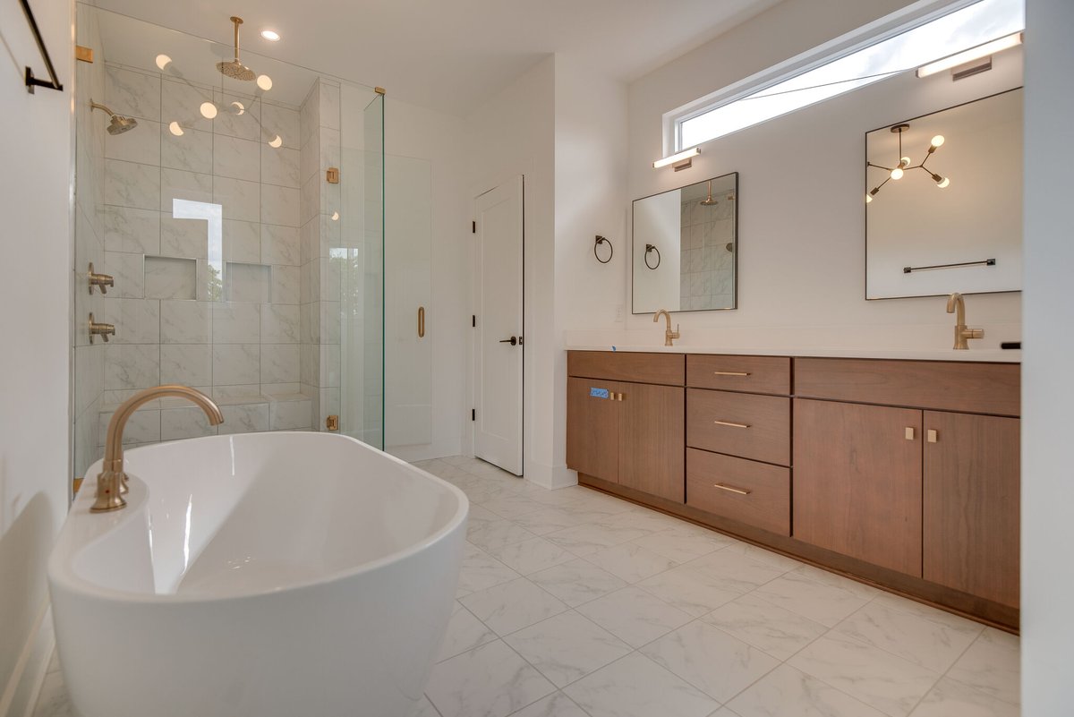 aerialdev's tweet image. #bathroomgoals 

Find the house of your dreams at AerialDevelopmentGroup.com