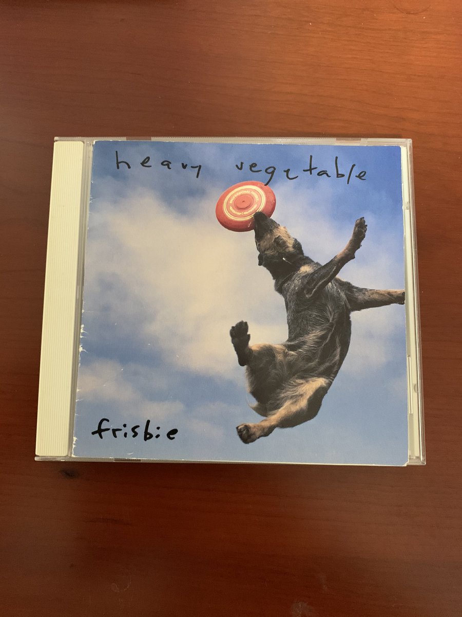 4deadmonks's tweet photo. ロブ・クロウ率いるHeavy Vegetableが95年に発表した2ndにてラスト・アルバムになった『Frisbie』。1stと比べて楽曲が、より練られているのが分かる。全てにおいて1stを超えた会心作だ。早すぎた解散が本当に惜しまれる素晴らしいバンドだった。聴くべし!#HeavyVegetable https://t.co/mxNpjRAJbU
