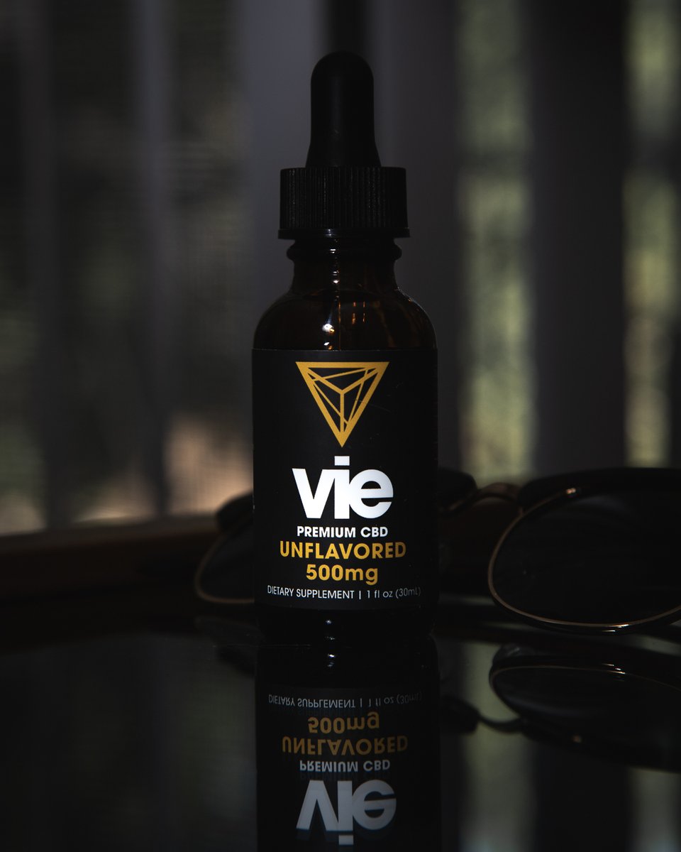 VieCBD's tweet photo. Whether you’re a weekend warrior, working parent, a stressed grad student or even a senior struggling with arthritis, #CBD is an easy way to help you get on track to a more balanced and healthier way of life.⁣
⁣
https://t.co/809j3njRy8⁣
⁣
⁣#Viecbd #cbdoil #cbdproducts https://t.co/EJbZwEfnlv