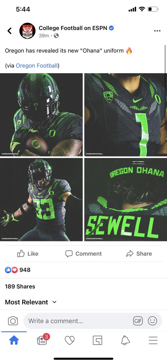 DialedUpPod's tweet photo. 120+ Uniform combos, 0 Nattys👌🏼🔥 -Darbs @oregonfootball @ESPNCFB @CollegeGameDay https://t.co/D8HQHtimas