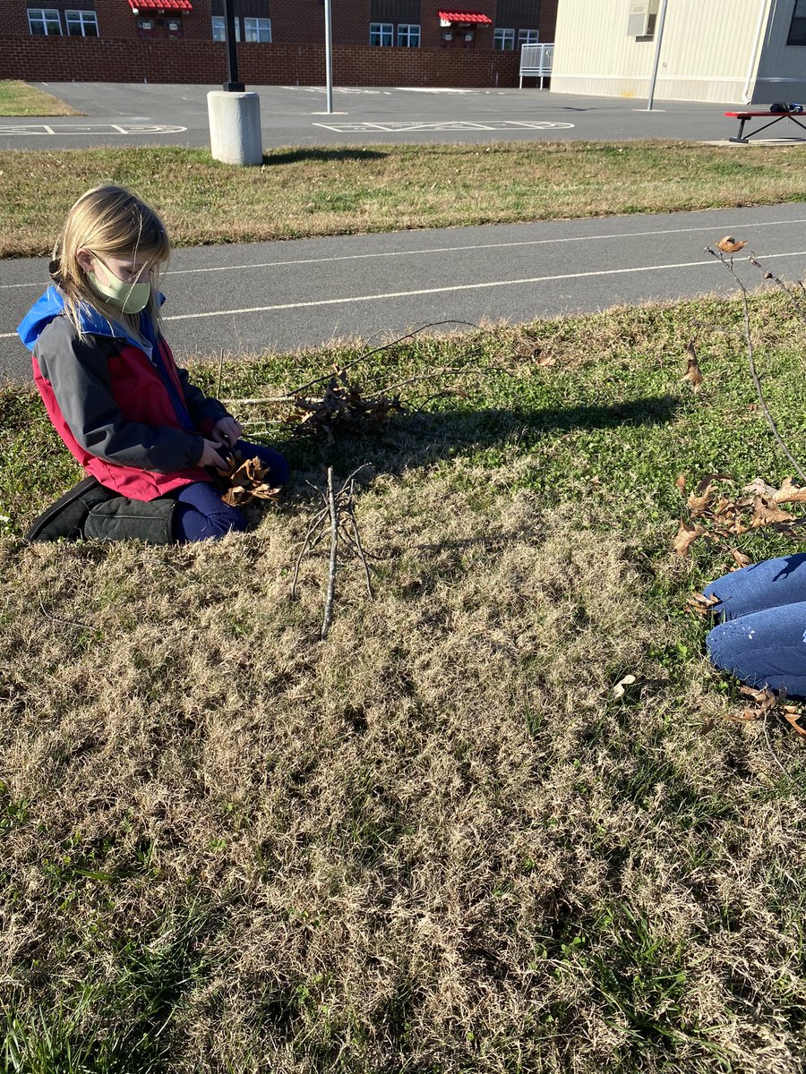nmcadamsLCPS's tweet photo. Building teepees outside. We have enjoyed learning about the Lakota tribe! #room209weshine https://t.co/fTVhN2OUf8