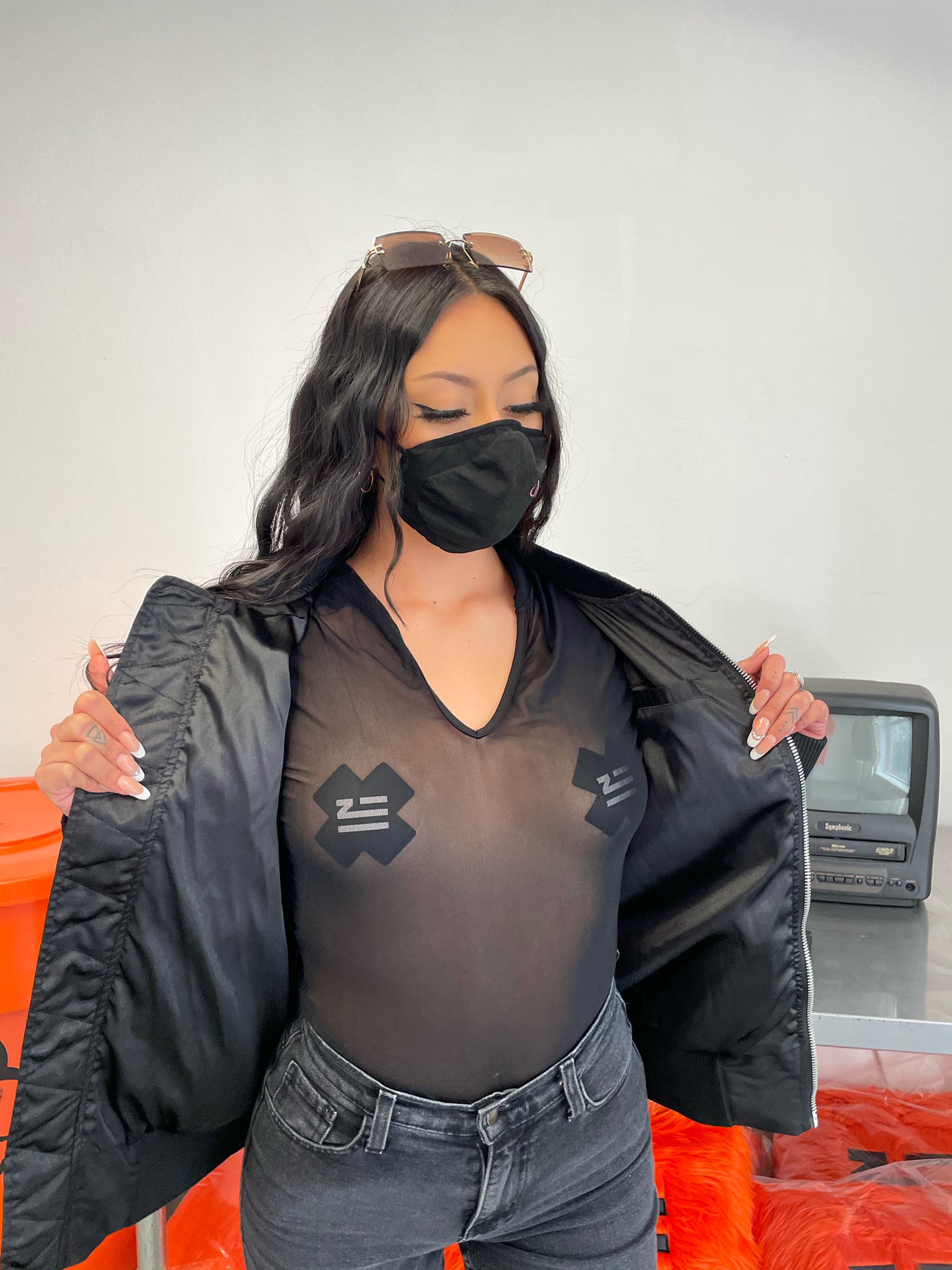 HighItsFlo 🧚🏼 on X: 🧡🖤 t.coWTc7uGTIpZ  X