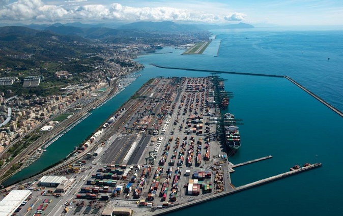15/ But the renaissance arrived in the 1990s, with the opening of a large container port in the west at Voltri. and the first new harbor rail connection in decades.