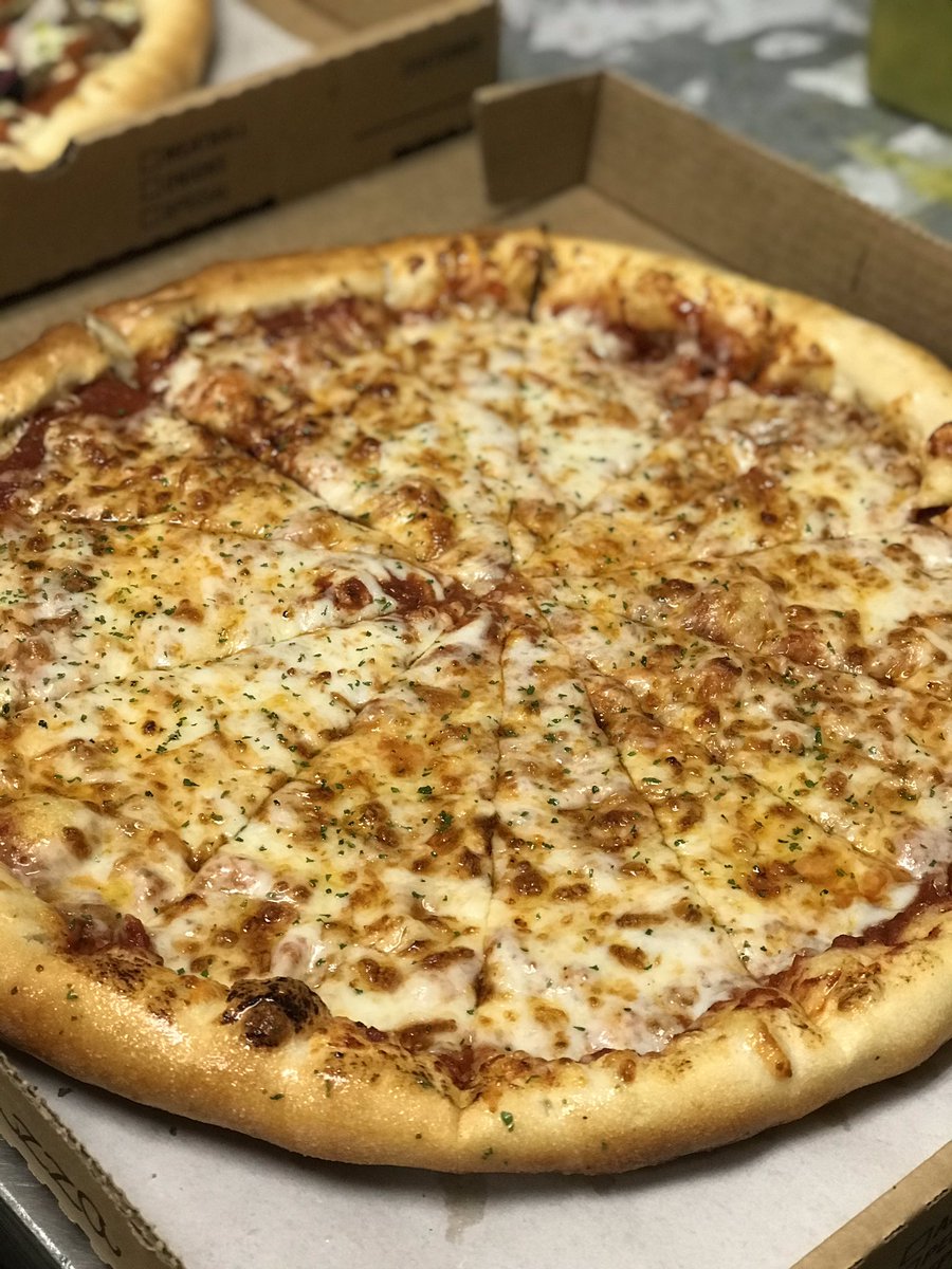 durkinspizza's tweet photo. Eat. Local. Pizza. ✌️❤️🍕 https://t.co/uRwG46S3nQ