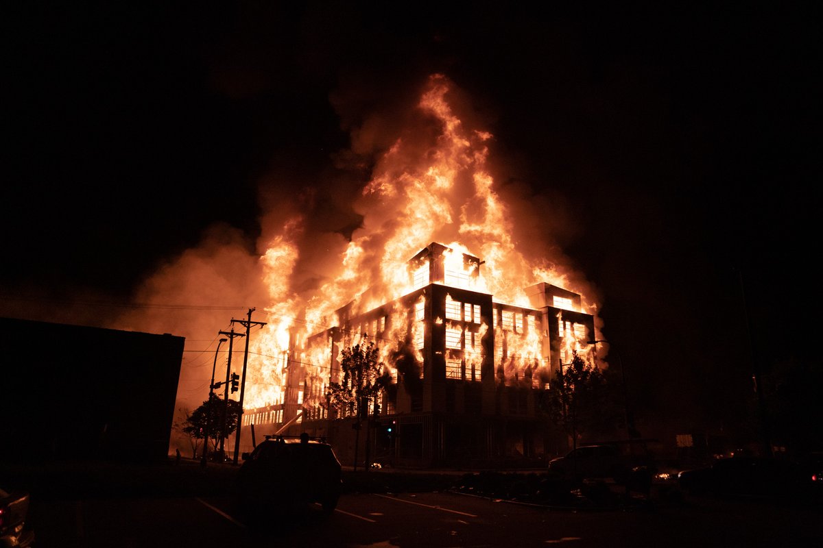 ProtestsMedia's tweet image. Since we've accumulated a lot of followers, here are some ways you can donate to us.
THREAD: