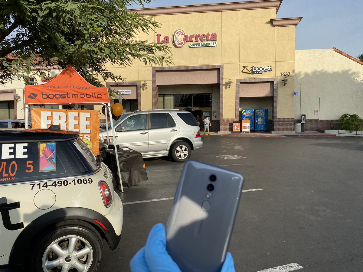 Free #coolpadbrisas when you #switch to <a href="/boostmobile/">Boost Mobile</a> !! Plus a #free #turkey when you stop by La Carreta in #orange until 6pm today!! 🍗😊😃🤩 #BoostMobile <a href="/CoolpadAmericas/">CoolpadAmericas</a>