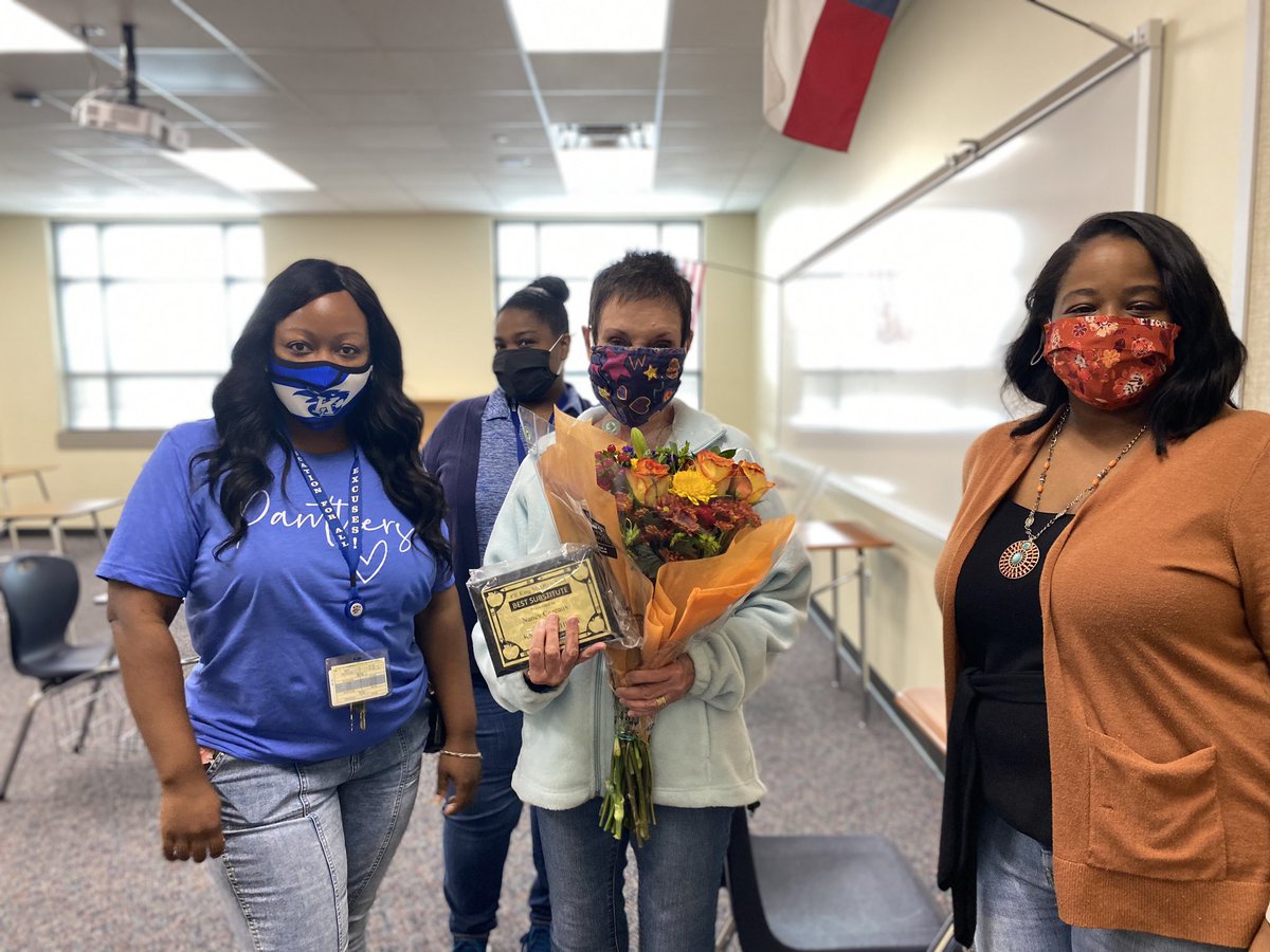 Sampson_Panther's tweet photo. KMS we had a full day!
Substitute Appreciation to our # 1 sub Ms. Cezeaux, Perfect Attendance, and 2 Baby Showers #weloveourpantherfamily https://t.co/Xq5XwE9sZu