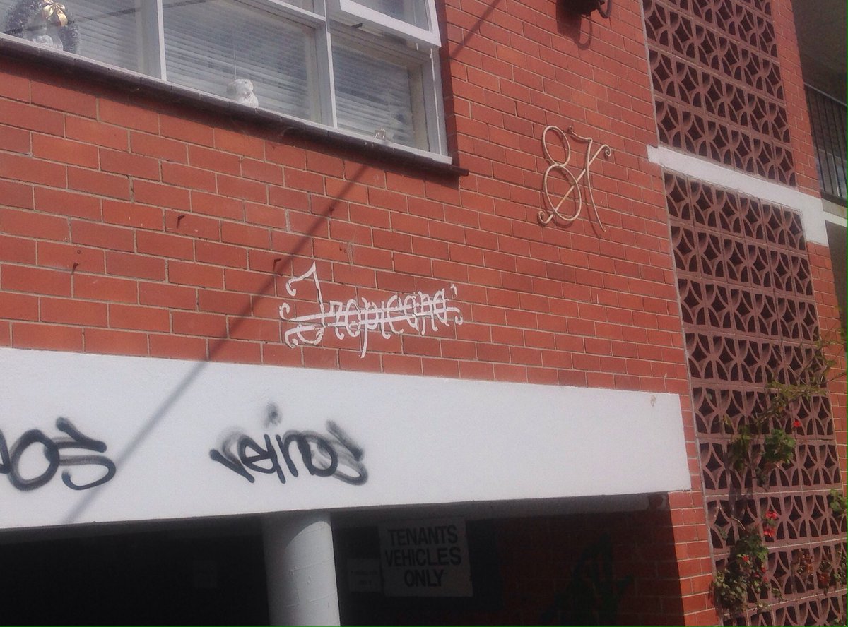 mrtonymartin's tweet photo. St Kilda Crimewatch: someone has stolen the metal 'Tropicana' sign from 'The Adventures of Lano &amp; Woodley': https://t.co/NN9VzSQj0P