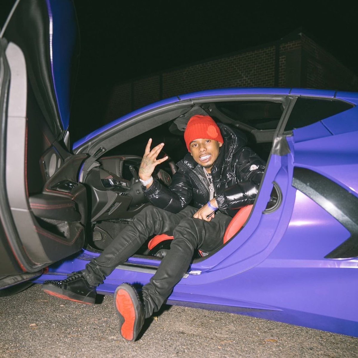 pooh_shiesty's tweet image. Play &amp;amp; Its Shots Out The Vette 👹💜