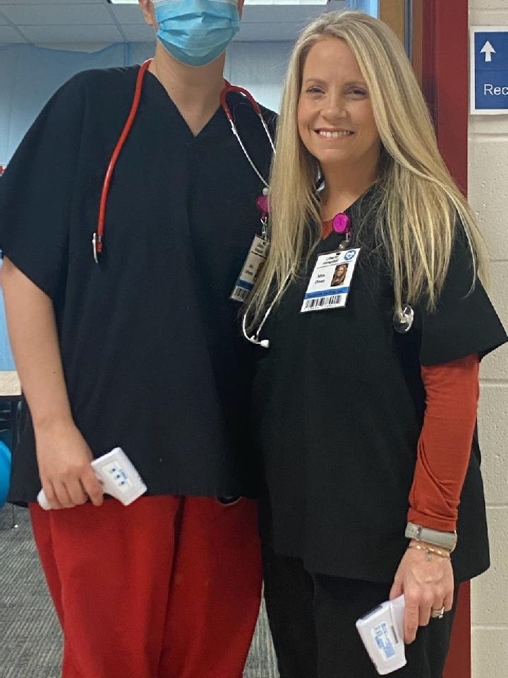 Tall people problems. 😂😅🤦#teachertwitter #FridayVibes #TallWoman