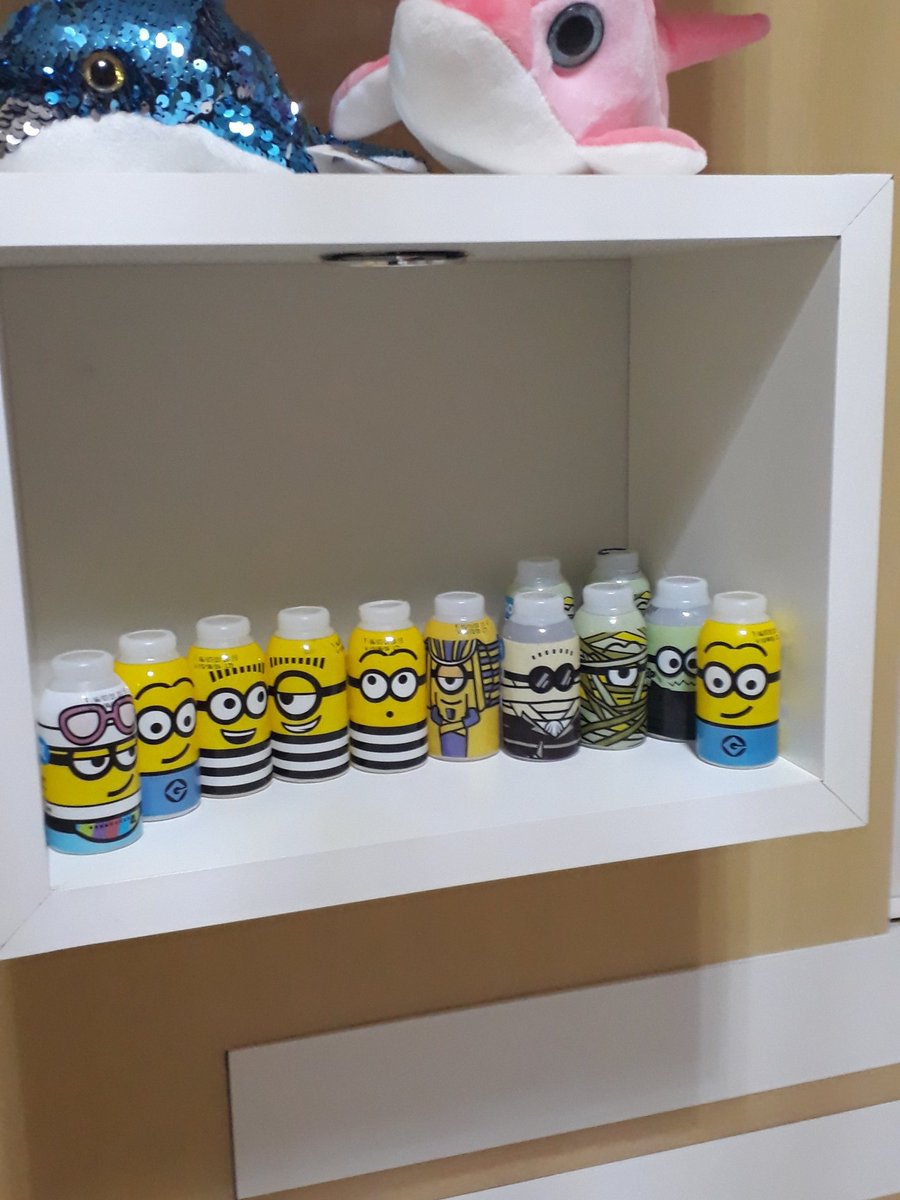 O meu primo fazendo coleção de lata de monster e a minha irmã de leite fermentado?¿