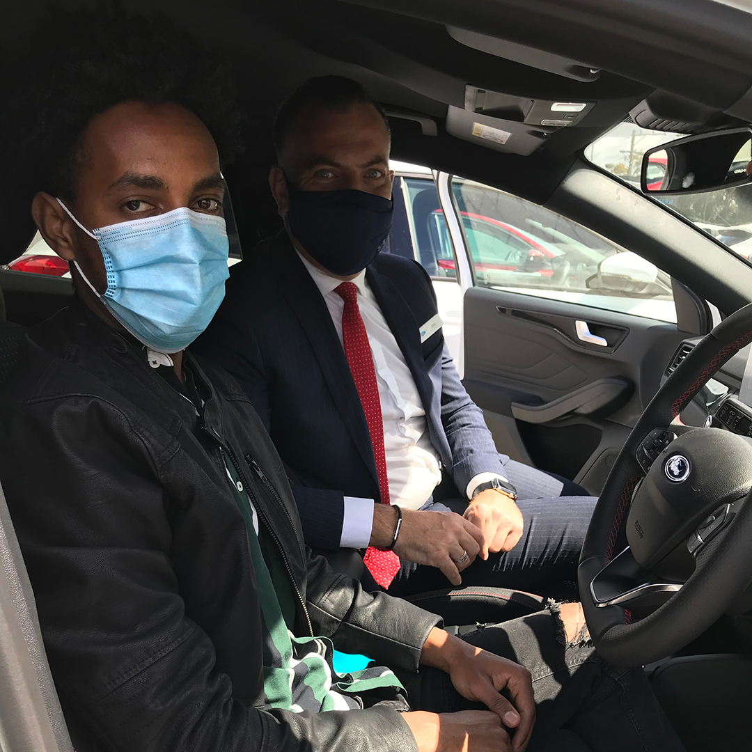 EmpowrMobility's tweet photo. Binyam getting briefed by Jon from Coffey Ford Dandenong... before he drives off with his first car! So exciting to see our Pilot launched - thank you to all our partners who helped make this possible 🙌
#coffeyford #vicroads #monash #ford #aspire #opportunity #safevehicle https://t.co/afupBSm9D8