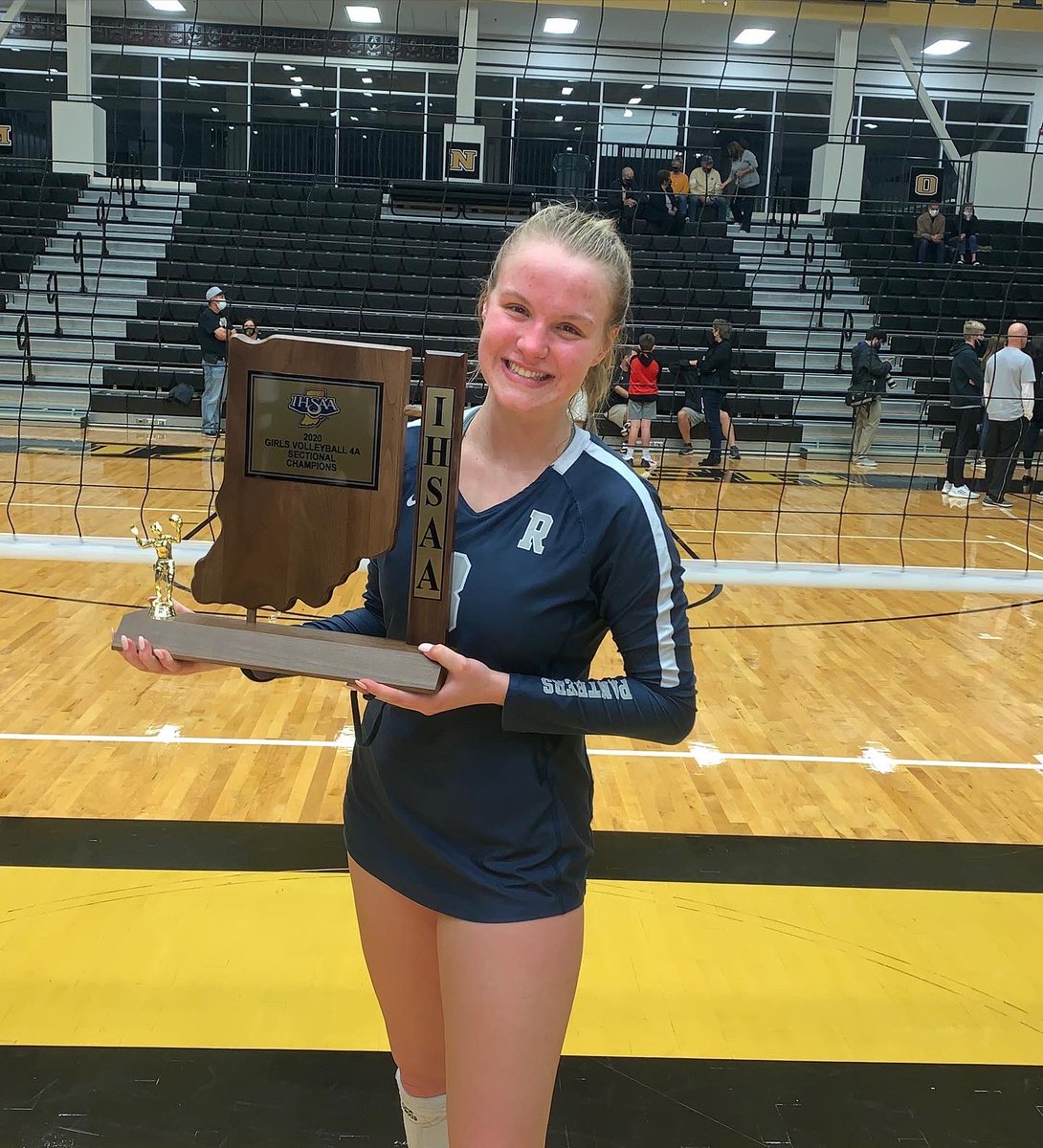 usiwvolleyball's tweet photo. WELC🏐ME TO THE SQUAD🦅
•••••••••
Class of 2021 signee, Evie Duncan (Right Side/Outside Hitter from Evansville, IN/Reitz HS/Evansville United VBC) https://t.co/4GrB7SinPD