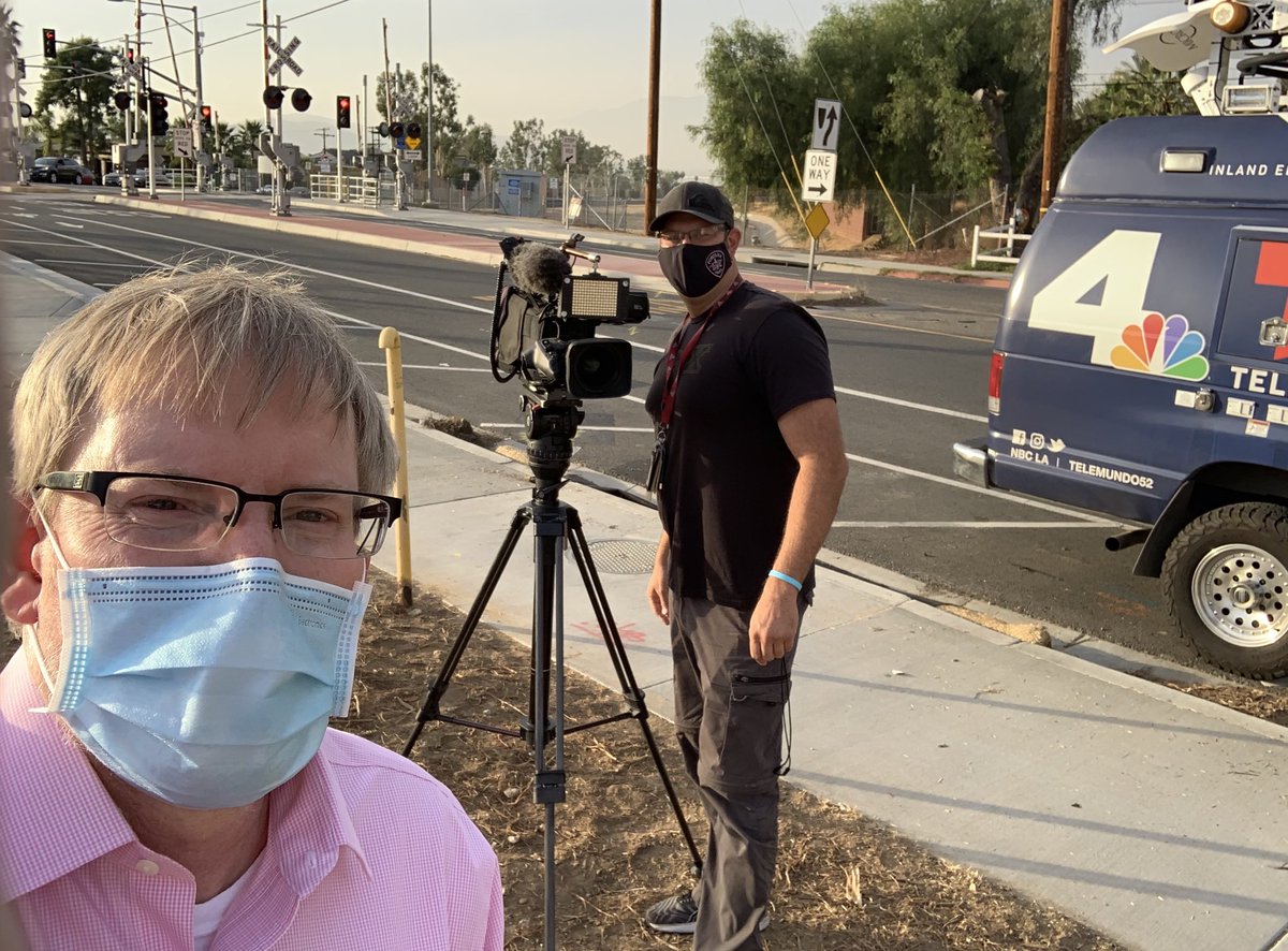 helpinRIVcoPETS's tweet photo. ⁦@NBCLA⁩ reporter ⁦@alexvnews⁩ did a short interview with us updating the equine influenza outbreak impacting local burros (approx 100 now dead to the virus). Plz protect your horses; vaccinate &amp; don’t let burros have access to shared water, etc. ⁦@RivCoNow⁩ https://t.co/5iCW5dIjFj
