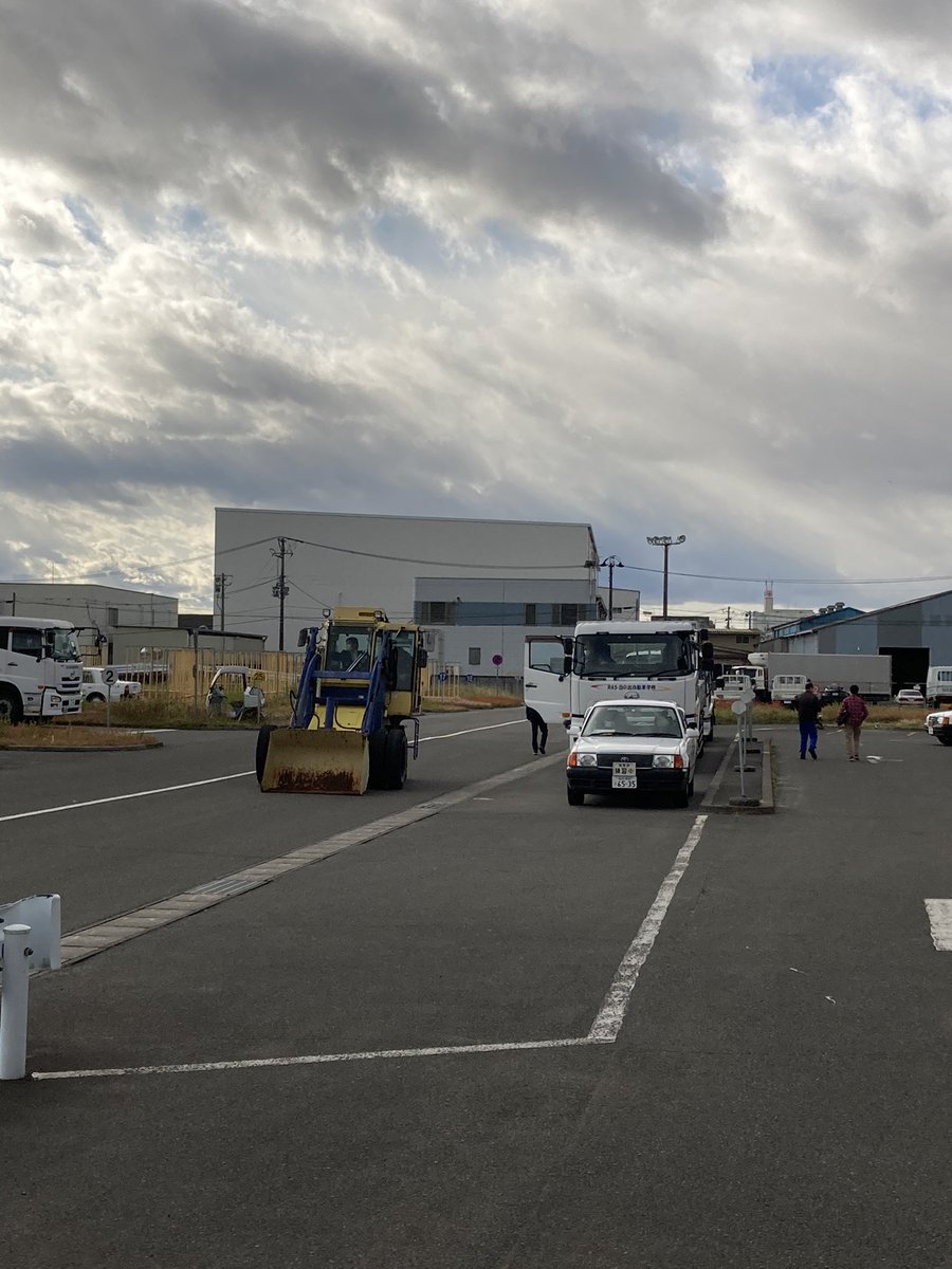 公式 R45 日の出自動車学校 朝から様々な車種が教習中です 仙台 日の出 バイク トラック 大特 普通車 公式 R45 日の出自動車学校 朝から様々な車種が教習中です 仙台 日の出 バイク トラック 大特 普通車