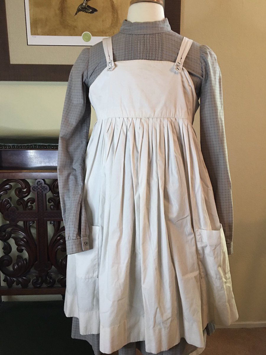 They became the bride of adventure going to unknown places for two damn weeks. But now they’re here! This little gray dress could be from season 1 or 2. It came with undershirt and bloomers. And has hand stitched details y’all. It fluffs out on its own which is adorbs. +