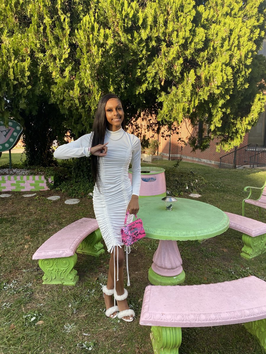 yannateebee's tweet image. Living Oh So PRETTY 💗💚
114 V.I.P.S.
#89 #BetaPi #myasu